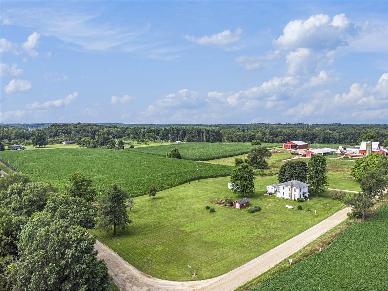 Hicks Rd, Quincy, MI 49082