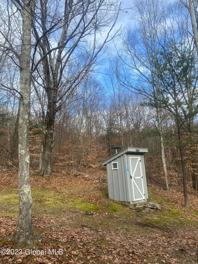 225 Bromley Lane, Sold in Hebron Zoocasa