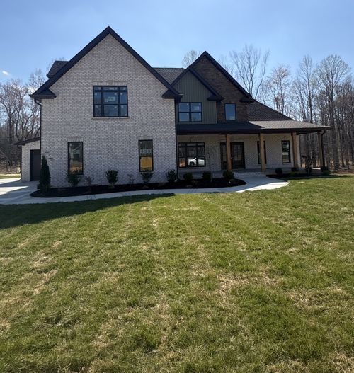 1300 Reda Dr, Clarksville, TN, 37042-1219 | Card Image