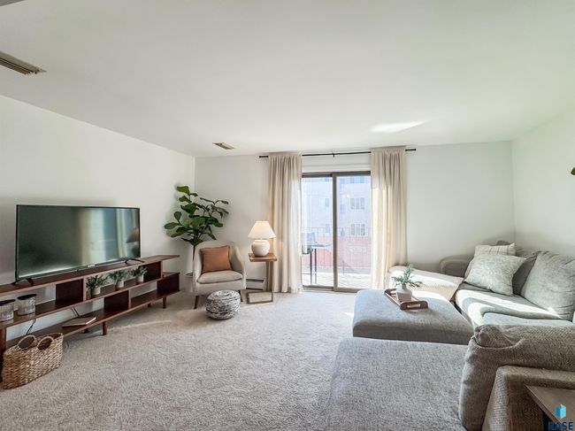 APT-304 - 3608 S Gateway Blvd, Condo with 2 bedrooms, 1 bathrooms and null parking in Sioux Falls SD | Image 11
