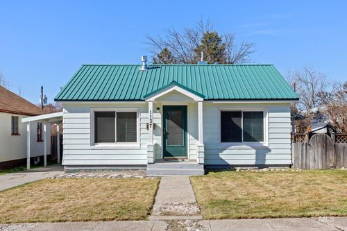 1137 E 2nd St, Weiser, ID, 83672-2019 | Card Image