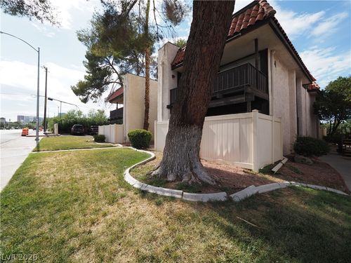 43-1370 Vegas Valley Dr, Las Vegas, NV, 89169-2261 | Card Image