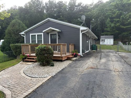 42 S Hickory Ave, Fox Lake, IL, 60020-1853 | Card Image