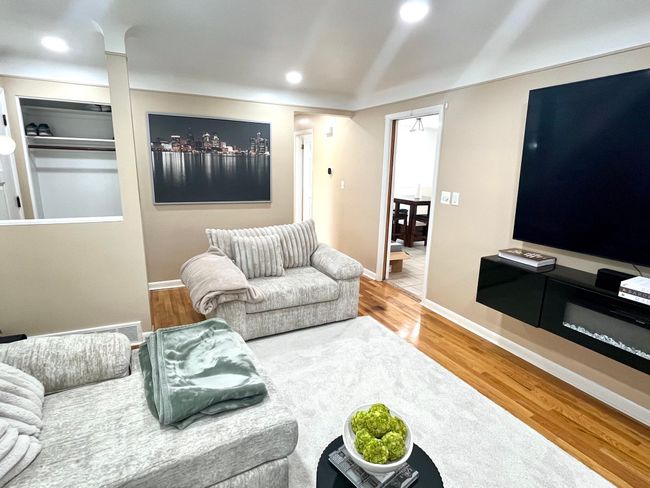 31015 Dorais St, House other with 3 bedrooms, 2 bathrooms and null parking in Livonia MI | Image 4