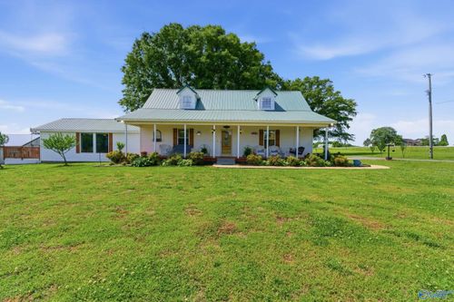 3305 Hustleville Rd, Albertville, AL, 35951-5131 | Card Image