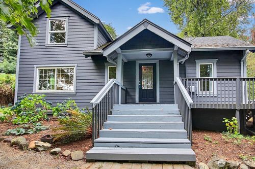 14003 Macadam Rd S, Tukwila, WA, 98168-4111 | Card Image