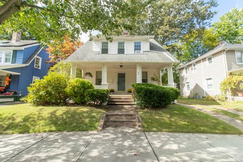 20 Maplewood Rd, New Haven, CT, 06515-1815 | Card Image