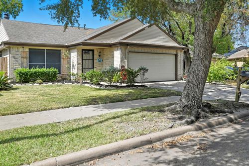 6310 Manx St, Houston, TX, 77083-1816 | Card Image