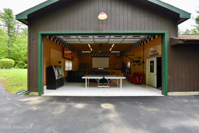1370 Garage/ Game Rm | Image 8