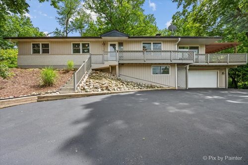 109 Wood Drive, Algonquin, IL, 60102 | Card Image