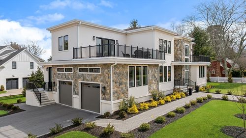 5 Colonial Rd, Needham, MA, 02492-1612 | Card Image