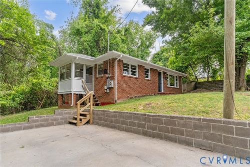 108 Vaughan Street, Farmville, VA, 23901 | Card Image