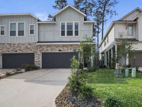 674 Royal Arch Dr, Conroe, TX, 77304-3210 | Card Image