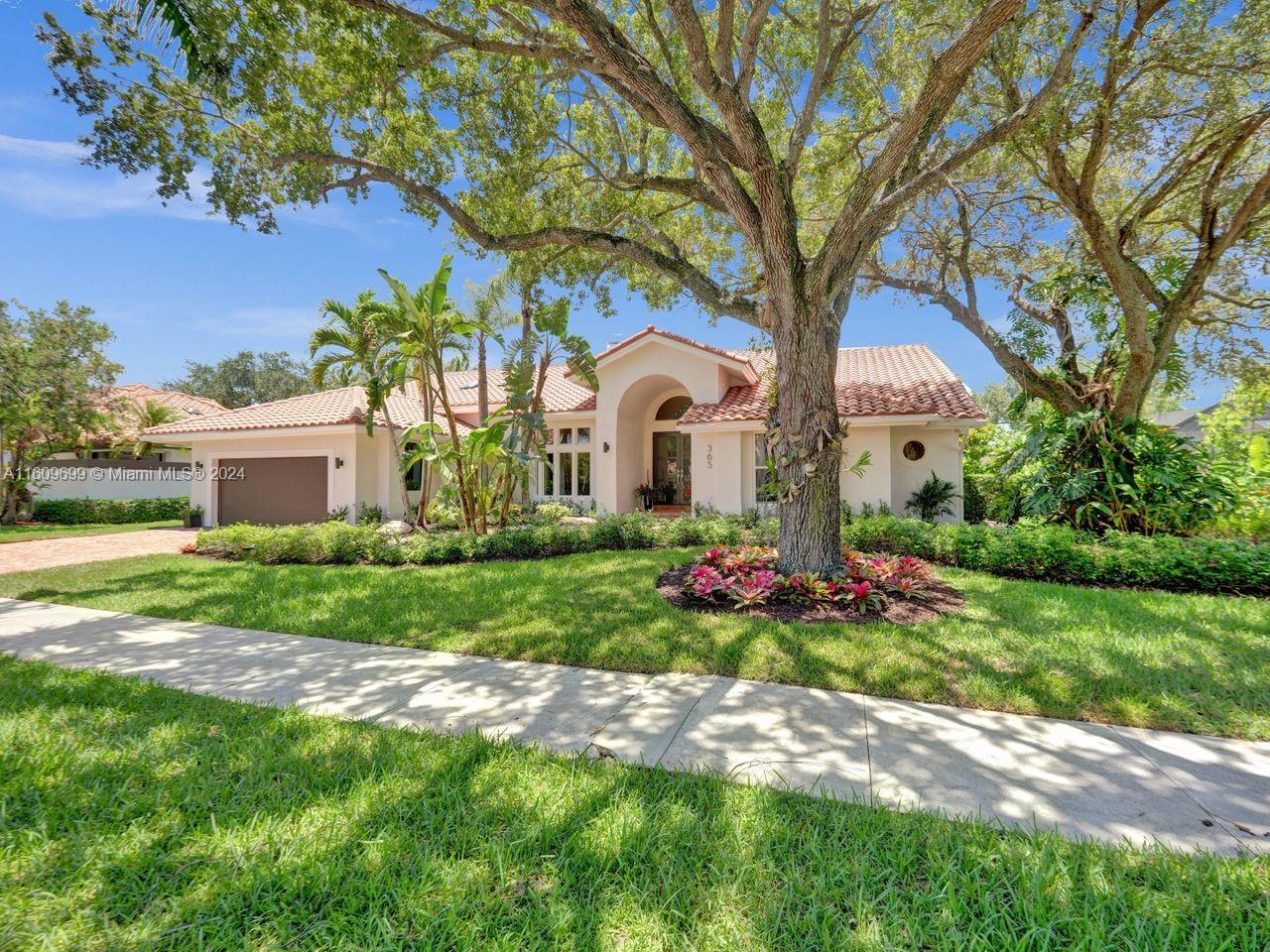 Alexandra Cir, Weston, FL 33326