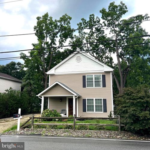 39 Van Leer Ave, MEDIA, PA, 19063-4521 | Card Image