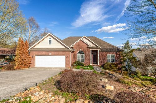 143 Chahyga Way, Loudon, TN, 37774-2801 | Card Image