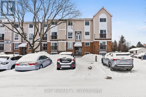 4-260 Fenerty Crt, Kanata, ON, K2L3A7 | Card Image