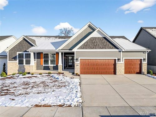 6728 Preservation Pkwy, Affton, MO, 63123-1691 | Card Image