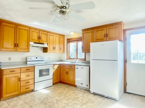 a-91 Collins St, Danvers, MA, 01923 | Card Image