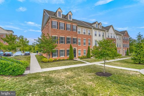 9240 Garrettson Cir, Perry Hall, MD, 21128-8838 | Card Image