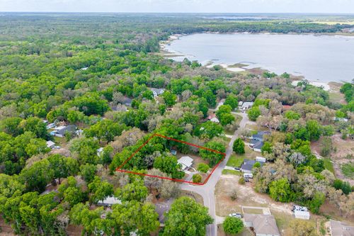 102 Swans Nest Cir, Melrose, FL, 32666-4016 | Card Image