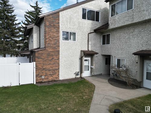 1C Meadowlark Villge Nw, Edmonton, AB, T5R5X3 | Card Image