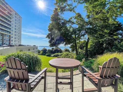 2h-45 Eastern Promenade, Portland, ME, 04101-4805 | Card Image