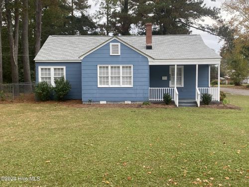 1306 N Respess St, Washington, NC, 27889-3620 | Card Image