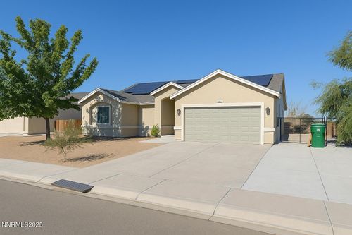 3135 Snowberry St, Silver Springs, NV, 89429-8516 | Card Image