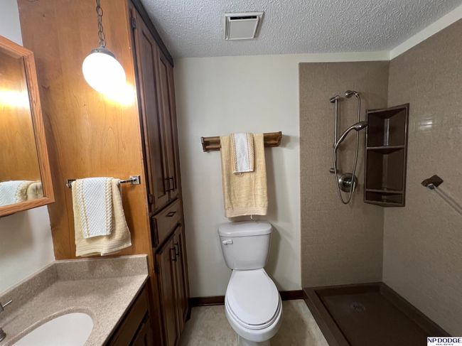 B213 - 1540 N Cotner Blvd, Condo with 2 bedrooms, 1 bathrooms and null parking in Lincoln NE | Image 6