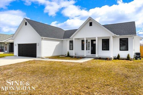 233 Oregon Ave, Marysville, MI, 48040-2515 | Card Image