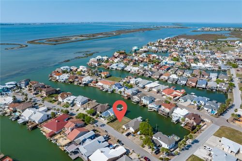 13554 Ducat Ct, Corpus Christi, TX, 78418-6912 | Card Image