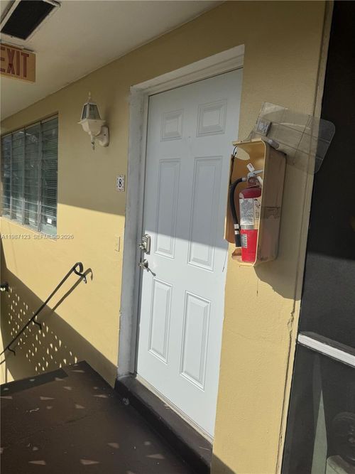 8-11945 Ne 19th Dr, North Miami, FL, 33181 | Card Image