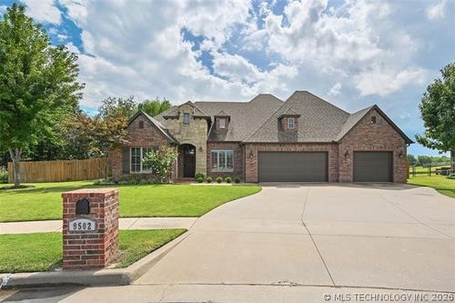 9502 N 143rd East Ct, Owasso, OK, 74055-4949 | Card Image