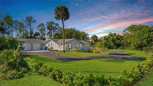 5533 Wendy Ln, NAPLES, FL, 34112 | Card Image