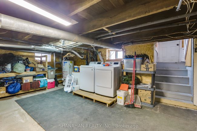 5338 Nauvoo Rd, House other with 3 bedrooms, 2 bathrooms and 3 parking in Warwick ON | Image 21