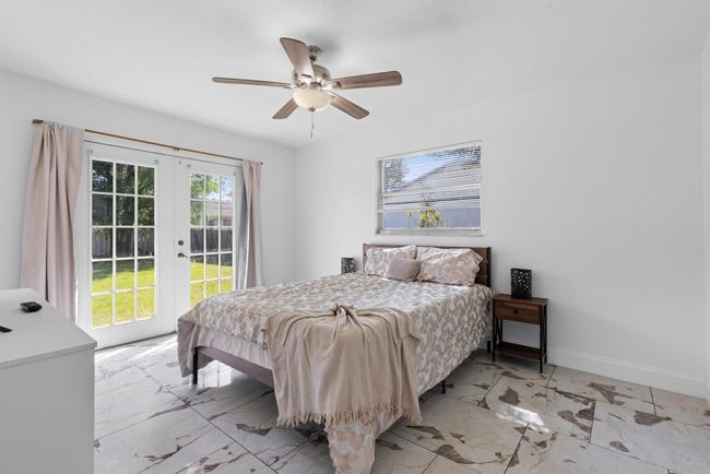 733 Se Academy Ln, House other with 2 bedrooms, 2 bathrooms and null parking in Port St. Lucie FL | Image 13