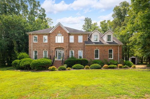 39 Middle Creek Rd, Signal Mountain, TN, 37377-2079 | Card Image