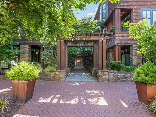 571 2nd St, LakeOswego, OR, 97034 | Card Image