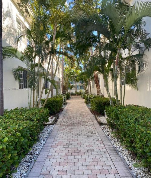 2-340 84th St, Miami Beach, FL, 33141-1440 | Card Image