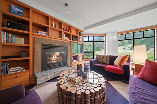 614-2202 Gondola Way, Whistler, BC, V8E0M7 | Card Image