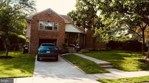 812 Byram St, READING, PA, 19606-1446 | Card Image