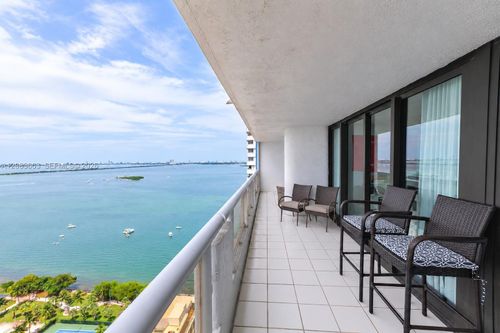 a-3750-1717 N Bayshore Dr, Miami, FL, 33132 | Card Image