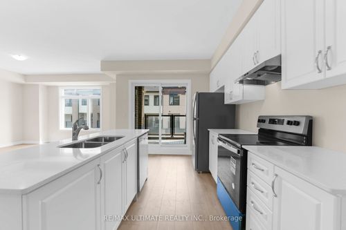 1310-1695 Dersan St, Pickering, ON, L1X0S9 | Card Image