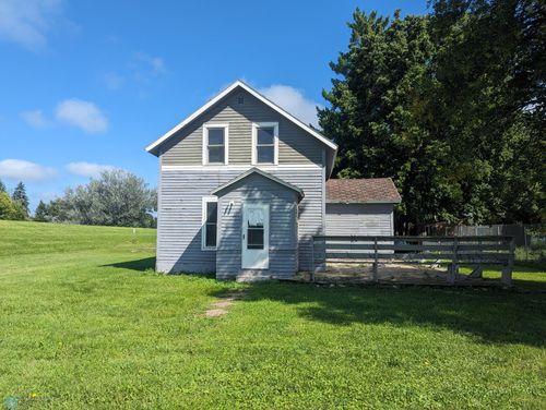 101 5th Ave E, Lisbon, ND, 58054-4649 | Card Image
