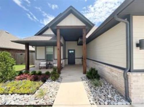 1920 Sama Way, Yukon, OK, 73099-1233 | Card Image