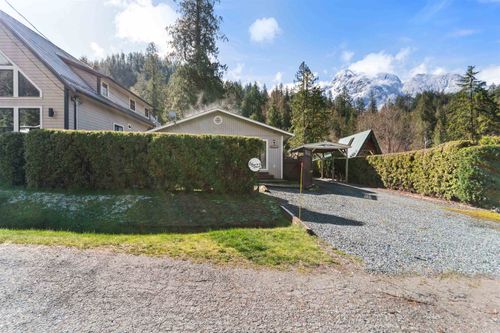 66522 Summer Rd, Hope, BC, V0X1L1 | Card Image