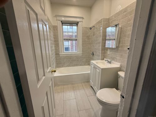 3-204 Homestead Ave, Hartford, CT, 06112-2341 | Card Image