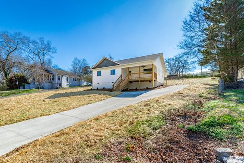 117 Chestnut St, Rossville, GA, 30741-6606 | Card Image