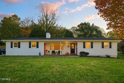333 Boone Lake Cir, Bluff City, TN, 37618-2401 | Card Image